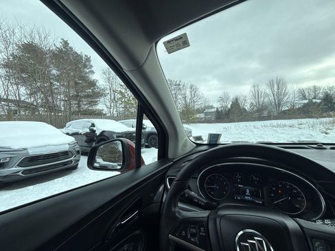 Used 2018 Buick Encore Preferred image 15