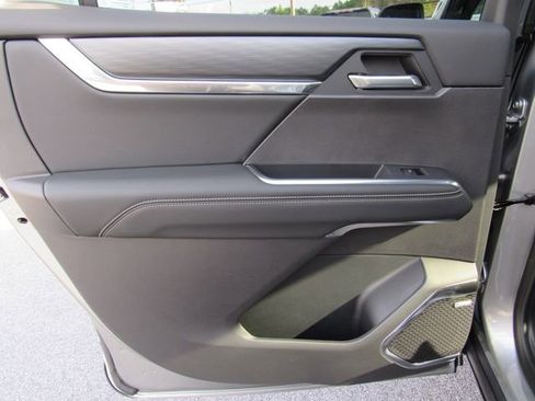 New 2026 GMC Acadia Elevation image 13