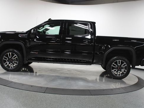 New 2026 GMC Sierra 1500 AT4 w/ AT4 Premium Package image 7