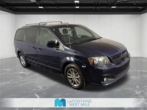 Used 2014 Dodge Grand Caravan R/T image 7