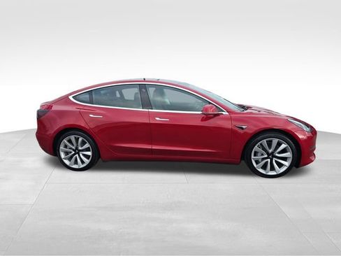 Used 2018 Tesla Model 3 Long Range image 10