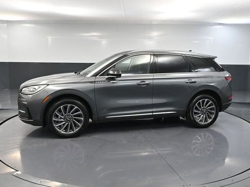 Used 2023 Lincoln Corsair Reserve w/ Equipment Group 201A image 12