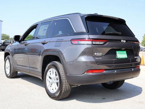 New 2025 Jeep Grand Cherokee Laredo X w/ Luxury Tech Group I image 3