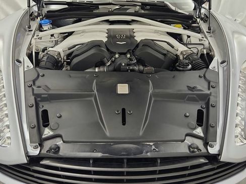 Used 2014 Aston Martin Vanquish Coupe RWD image 86