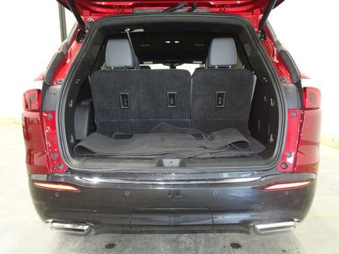 Used 2024 Buick Enclave Premium AWD/4WD image 18