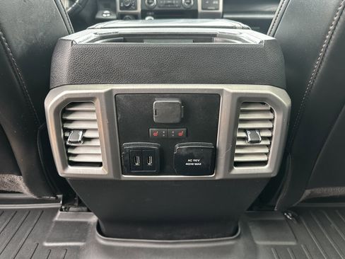 Used 2018 Ford F150 Platinum w/ Equipment Group 701A Luxury image 28