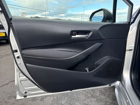 Used 2020 Toyota Corolla LE image 21