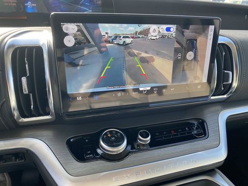 New 2026 Ford Expedition Max Platinum w/ Driver's Package image 18