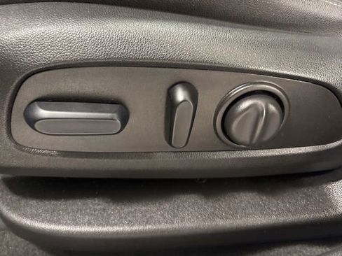 Used 2023 Chevrolet Blazer LT w/ Sound & Technology Package image 16