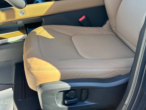 Certified 2025 Land Rover Defender 110 S image 18