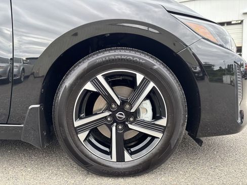 Used 2025 Nissan Sentra SV w/ All-Weather Package FWD image 9