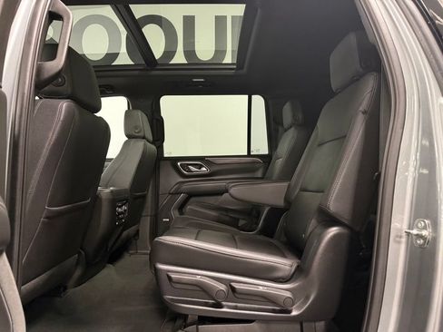 Used 2023 Chevrolet Suburban LT w/ LT Signature Package AWD/4WD image 10