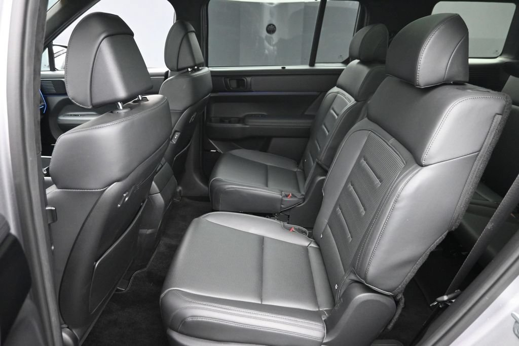 Used 2025 Hyundai Santa Fe Calligraphy AWD/4WD image 14