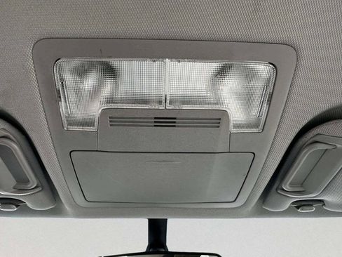 Used 2015 Toyota Camry XLE image 32