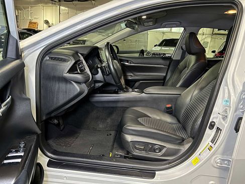 Used 2023 Toyota Camry SE w/ Cold Weather Package image 21