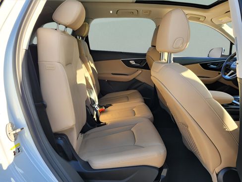 Used 2022 Audi Q7 2.0T Premium Plus w/ Premium Plus Package image 11