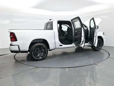 New 2026 RAM 1500 4x4 Crew Cab image 39