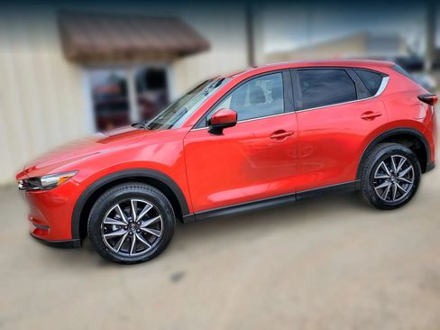 Used 2018 MAZDA CX-5 Touring w/ Preferred Equipment Package AWD/4WD image 9