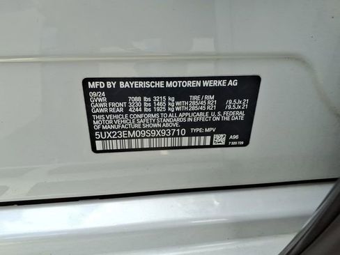 Used 2025 BMW X7 xDrive40i AWD/4WD image 42