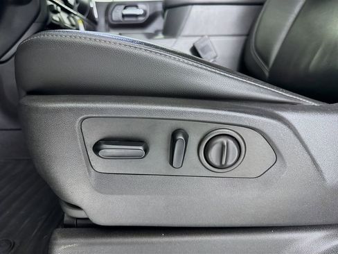 Used 2019 Chevrolet Silverado 1500 RST image 16