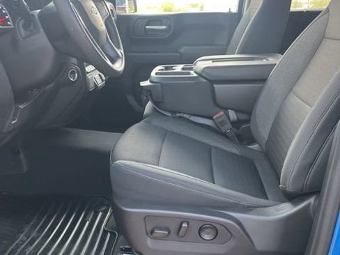 Used 2024 Chevrolet Silverado 1500 Custom image 11