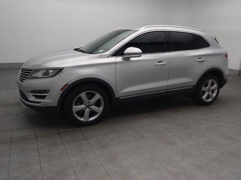 Used 2018 Lincoln MKC Premiere FWD image 2