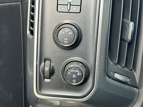 Used 2015 Chevrolet Silverado 2500 LTZ w/ LTZ Plus Package image 30