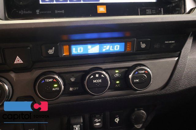 Used 2019 Toyota Tacoma TRD Off-Road w/ TRD Premium Off Road Package AWD/4WD image 26
