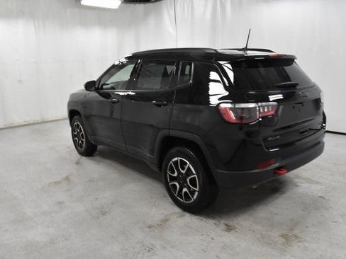 Used 2024 Jeep Compass Trailhawk image 7