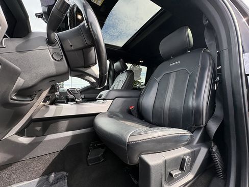Certified 2019 Ford F150 Platinum w/ FX4 Off-Road Package AWD/4WD image 17