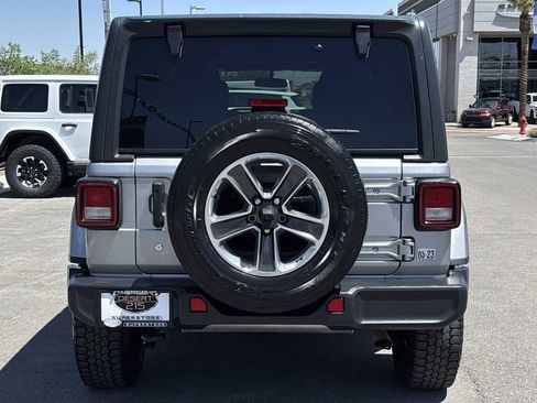 Used 2020 Jeep Wrangler Unlimited Sahara image 8