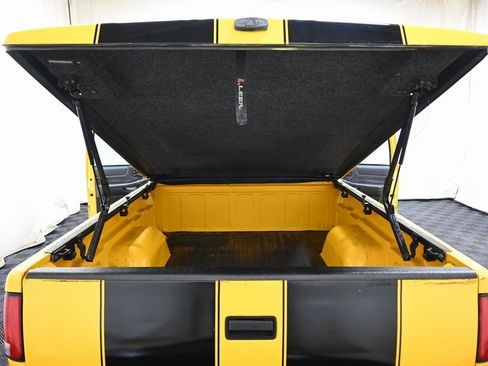 Used 2002 Chevrolet S10 Pickup LS w/ LS Preferred Equipment Group image 9