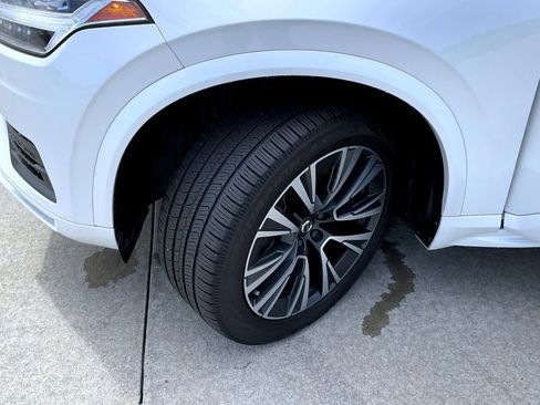 Used 2020 Volvo XC90 T5 Momentum w/ Protection Package Premier AWD/4WD image 26