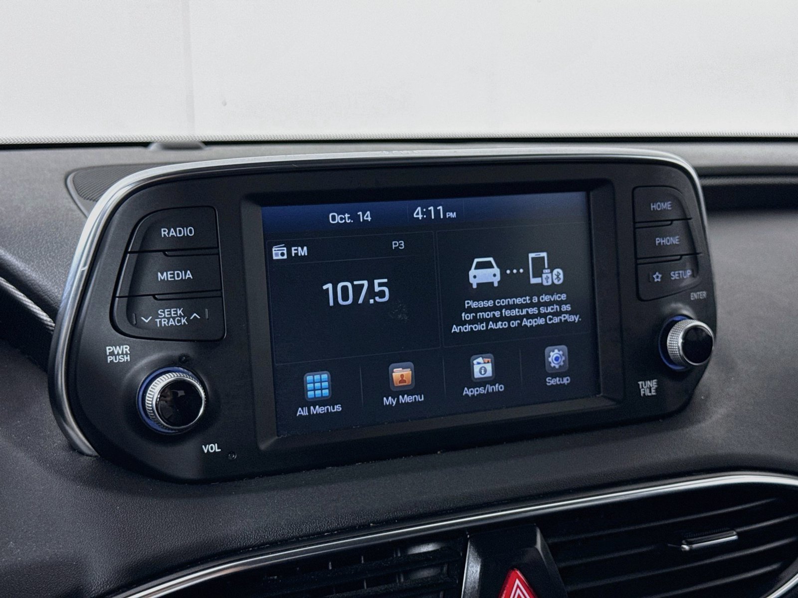 Used 2019 Hyundai Santa Fe SE AWD/4WD image 16