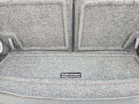 Used 2024 Volkswagen Tiguan SE R-Line FWD image 34
