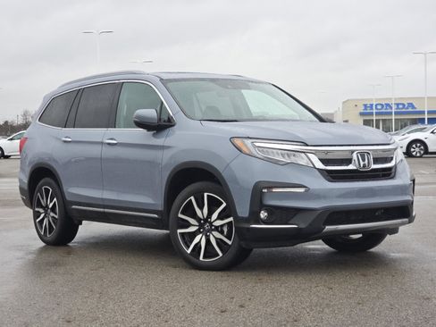 Used 2022 Honda Pilot Touring image 2