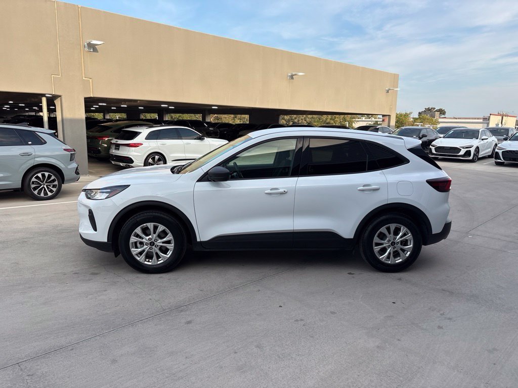 Used 2026 Ford Escape Active FWD image 13