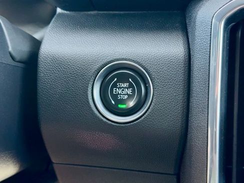Used 2025 GMC Acadia Elevation FWD image 24