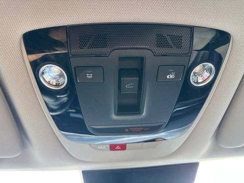 Used 2025 Kia Sportage EX w/ EX Premium Package AWD/4WD image 29