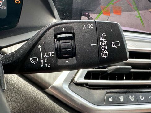 Used 2021 BMW X5 xDrive40i w/ Premium Essential Package image 30