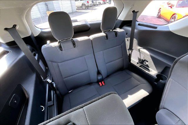 Used 2025 Ford Explorer Active RWD image 29