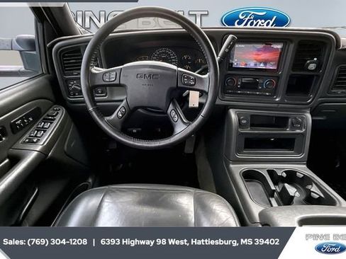 Used 2005 GMC Sierra 2500 SLT w/ Heavy-Duty Power Package image 5