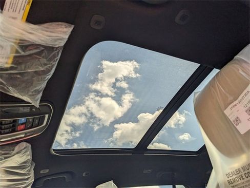 New 2025 Jeep Grand Cherokee Limited image 9