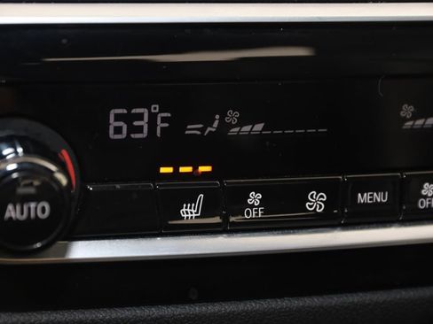 Used 2023 BMW M550i xDrive w/ Executive Package image 8