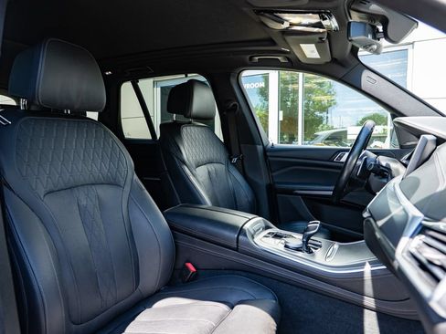 Used 2019 BMW X5 xDrive50i w/ M Sport Package AWD/4WD image 28