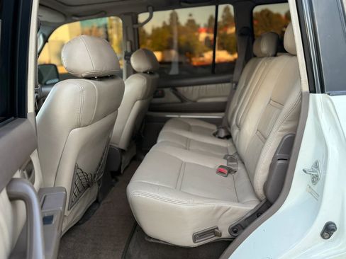 Used 1997 Toyota Land Cruiser Sport Utility 4D image 36