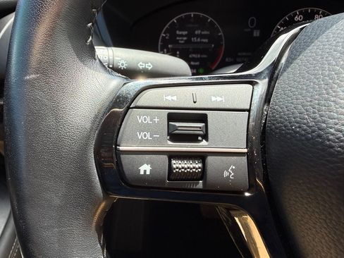 Used 2025 Honda HR-V EX-L image 13