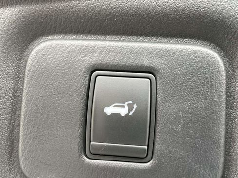 Used 2019 INFINITI QX60 Luxe w/ Essential Package image 11