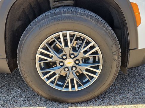 Used 2024 Chevrolet Traverse LS w/ LPO, Floor Liner Package FWD image 7