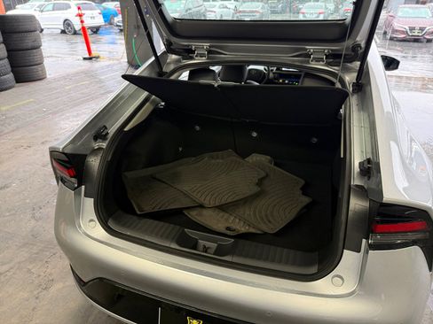 Used 2025 Toyota Prius XLE image 20